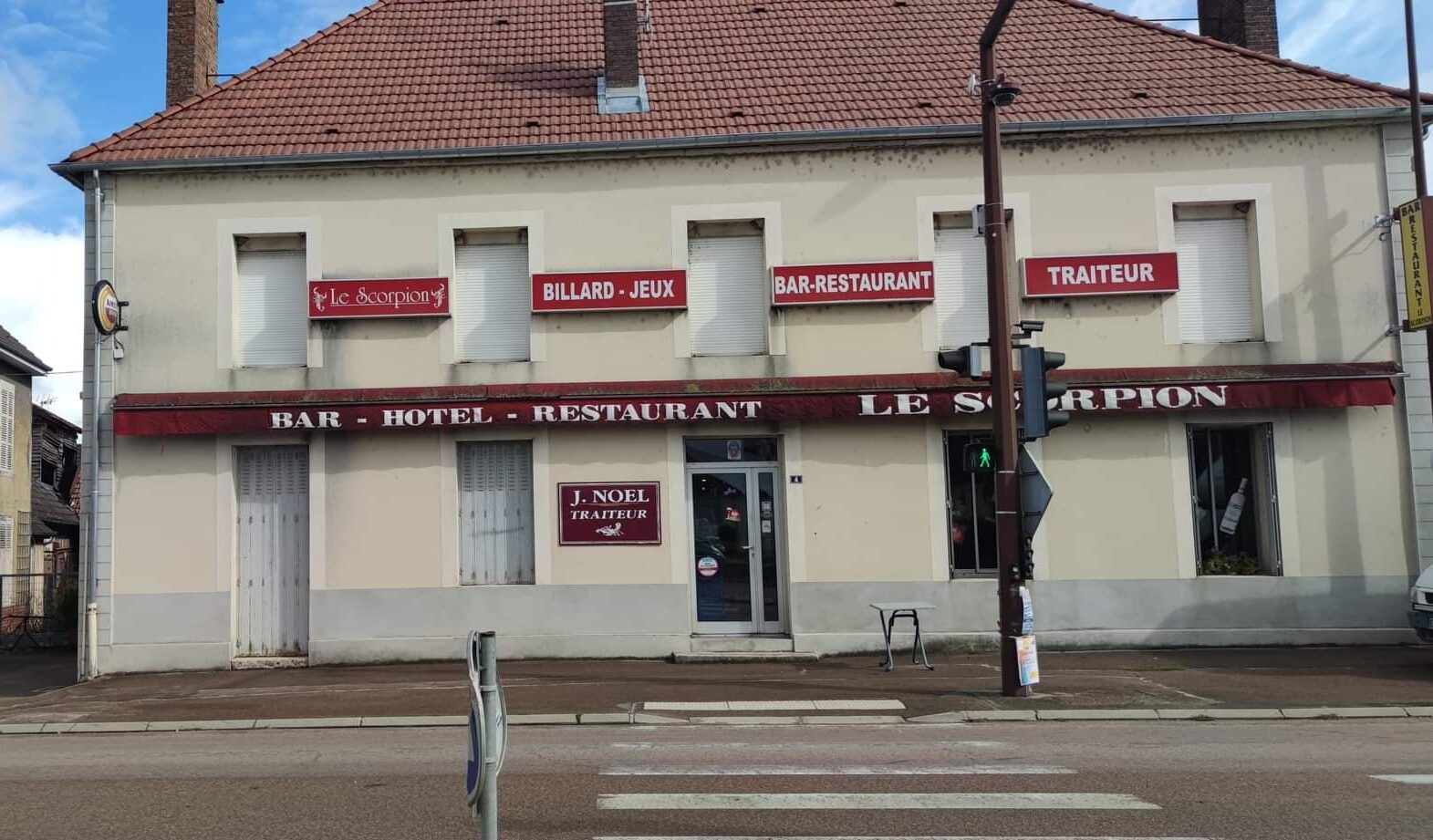 Services à proximité des étangs de pêche ~ Domaine de Rumilly