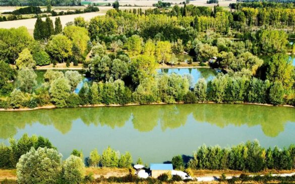 Koî Lake étang de pêche de 2ha à Rumilly-lès-Vaudes