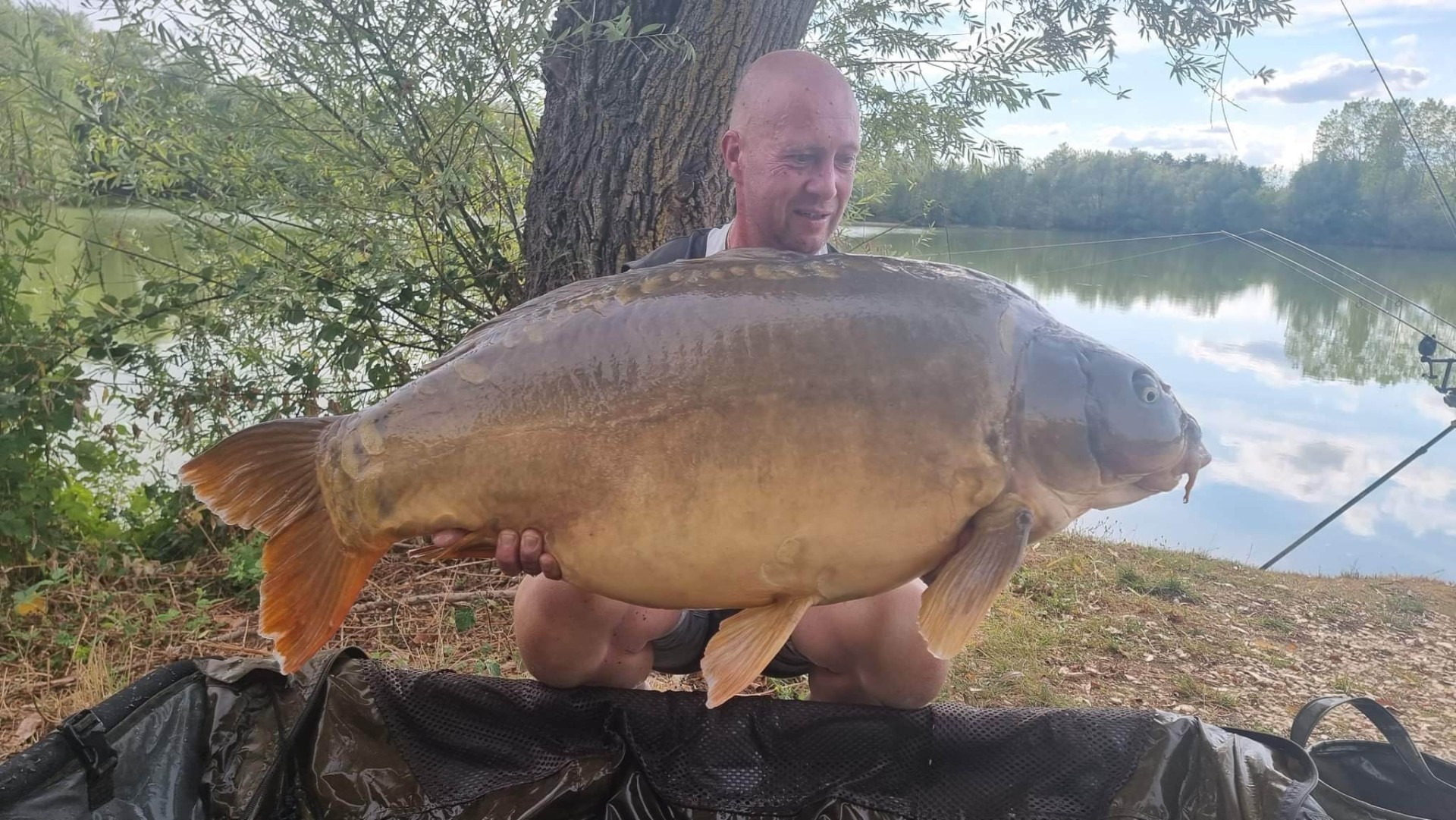 Homar Lake, étang de pêche de 6ha à Rumilly-lès-Vaudes, Aube (10)