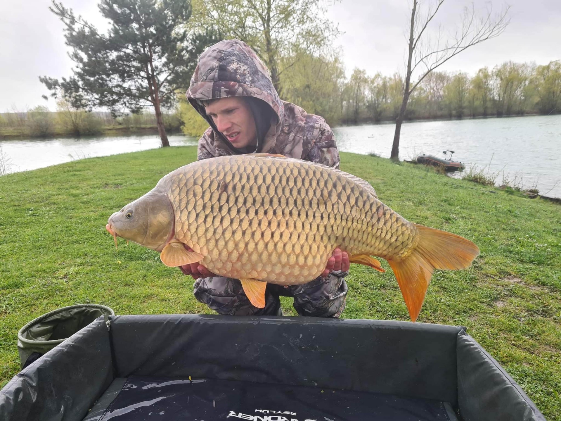 Homar Lake, étang de pêche de 6ha à Rumilly-lès-Vaudes, Aube (10)